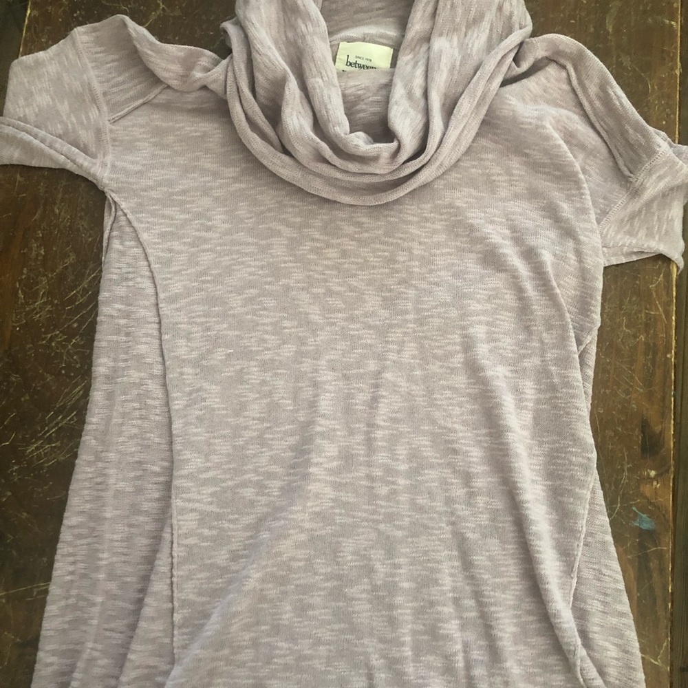 Lavender Boutique Cowlneck Sweater Size Medium New